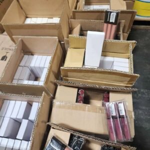 Wholesale 100% Makeup Revolution Pallet - Revolution Bake & Blot Powder, I Heart Revolution Banana Split Radiance Primer Vitamin C, Liquid Highlighter Bronze Gold, Blush, Creator Hydra Pigment, Matte Lip | PalletReturnsUK