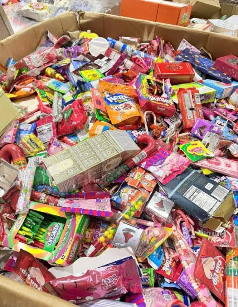 Wholesale Seasonal Candy Pallet - Peeps SunnyD, Hershey's Kisses, Russell Stover, Minecraft, Nerds, Life Savers, Ghirardelli - Walmart / Target Overstock | PalletReturnsUK - Image 4