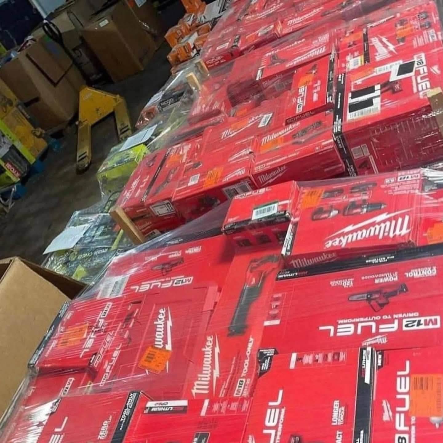 Wholesale 100% Milwaukee Pallet - Milwaukee M18 FUEL Drill Kits, Impact Wrenches, M18 Batteries, Packout - Home Depot Overstock | PalletReturnsUK - Image 8