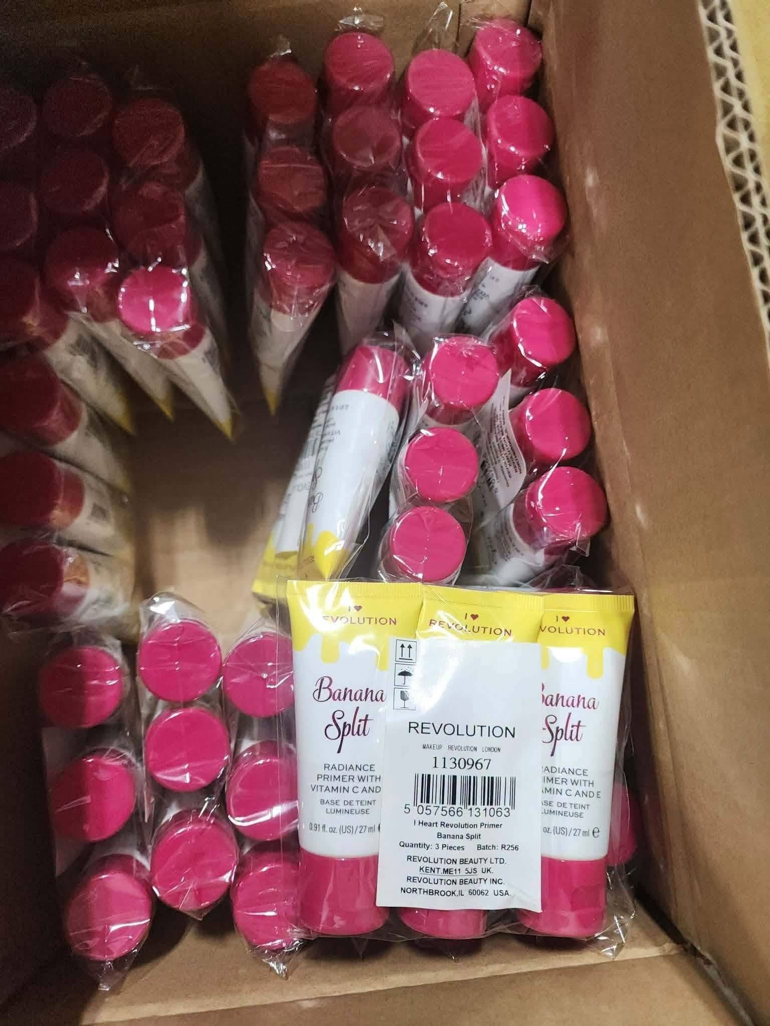 Wholesale 100% Makeup Revolution Pallet - Revolution Bake & Blot Powder, I Heart Revolution Banana Split Radiance Primer Vitamin C, Liquid Highlighter Bronze Gold, Blush, Creator Hydra Pigment, Matte Lip | PalletReturnsUK - Image 7