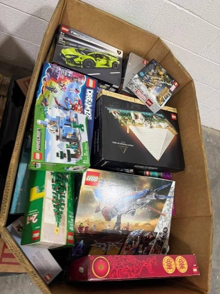 Wholesale LEGO Pallet - 100% LEGO - Technic Lamborghini, Star Wars Dagobah, Boba Fett, Minecraft, Speed Champions, Classic | PalletReturnsUK - Image 2