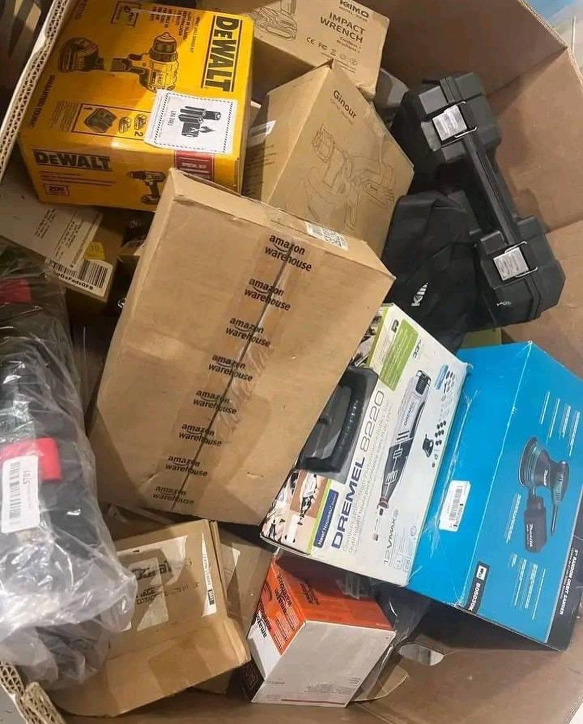 Wholesale Power Tool Pallet - DeWalt, Milwaukee, Makita, Greenworks, Skil, Craftsman - Amazon Returns | PalletReturnsUK - Image 2