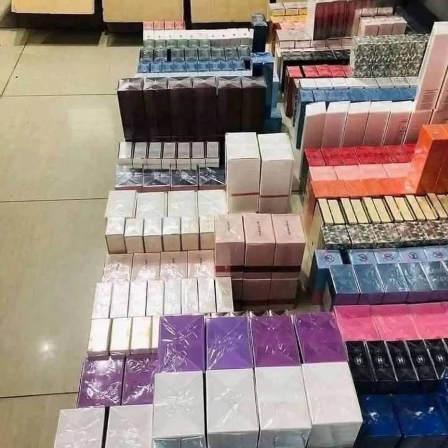 Wholesale Designer Fragrance Pallet - Mixed Luxury Perfumes & Colognes - Dior, Chanel, Lancome, Versace, Bvlgari, Polo, Gucci | Bulk Job Lot - Image 5