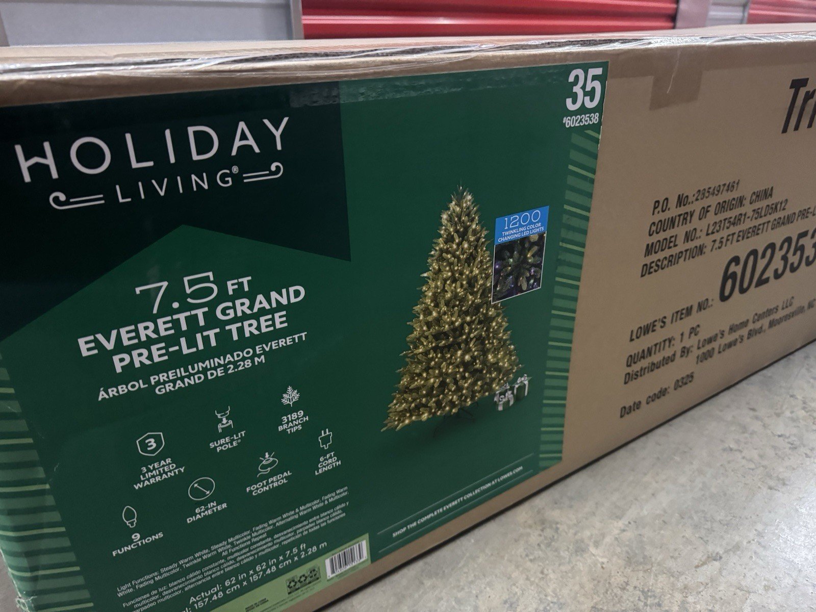 7.5ft artificial christmas tree
